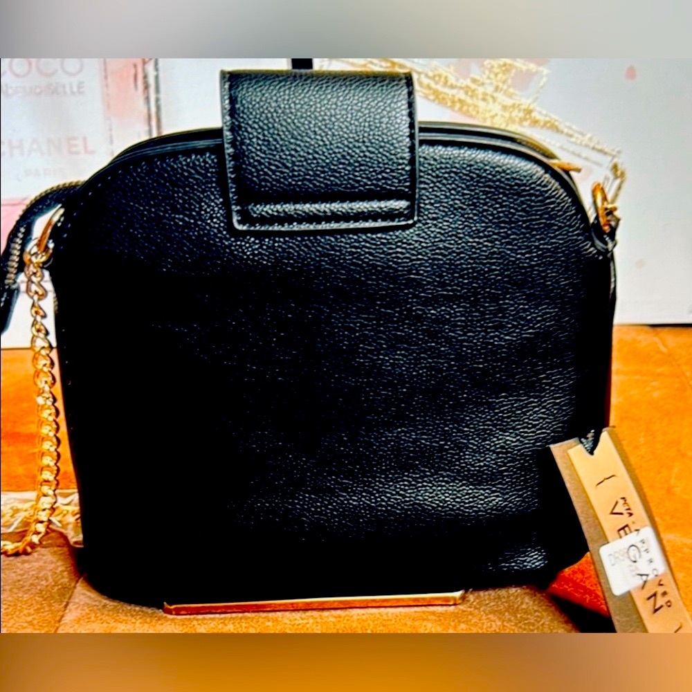 “Deluxity Los Angeles” Black Vegan Leather Crossbody Bag.  NWT - Picture 4 of 9